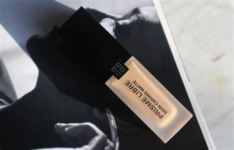 velvet matte givenchy foundation|PRISME LIBRE SKIN.